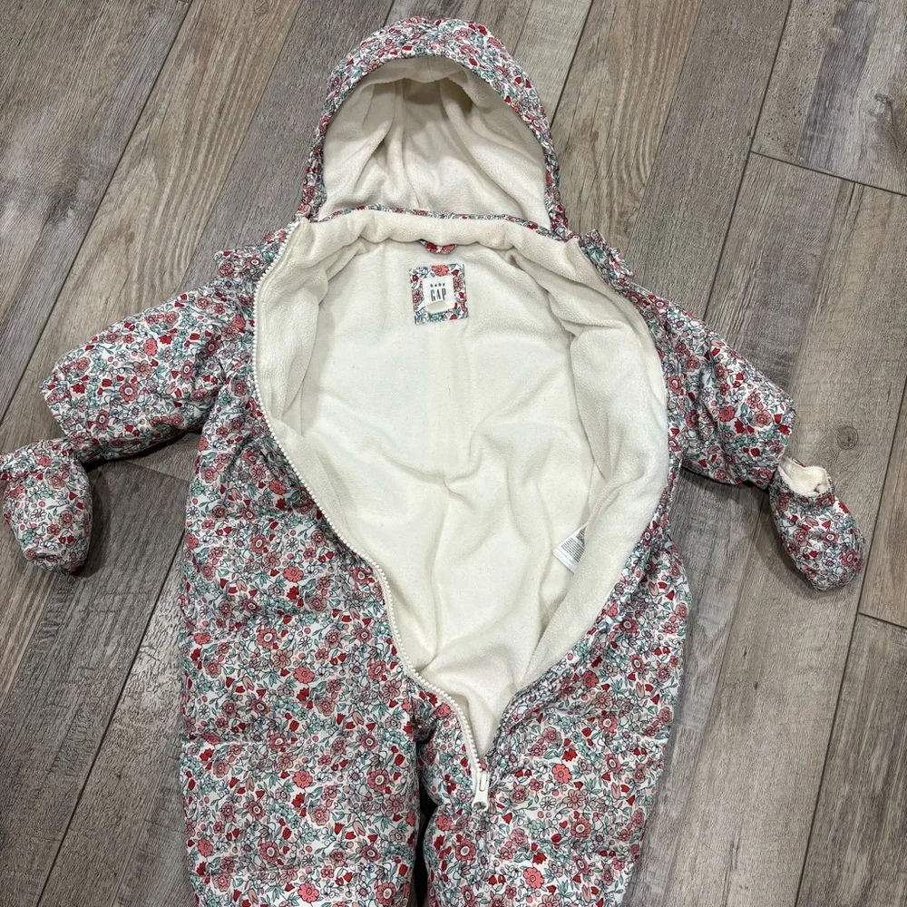 GAP baby snowsuit 6-12 months floral